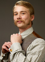 Lou Taylor Pucci