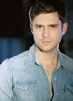 Aaron Tveit