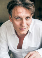 Oliver Masucci