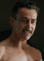 Daniel Bernhardt