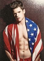 Charlie Carver
