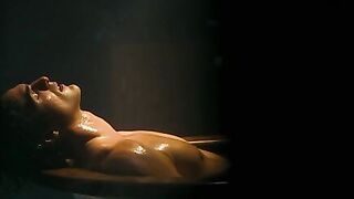 JACOB ELORDI NUDE/SEXY SCENE IN SALTBURN