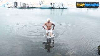 JUSTIN BIEBER NUDE/SEXY SCENE IN I'LL SHOW YOU