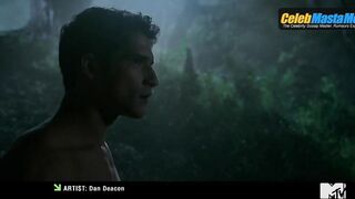 TYLER POSEY NUDE/SEXY SCREENSHOT 5 IN TEEN WOLF