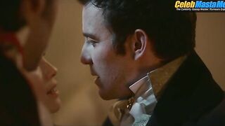 LUKE THOMPSON AND LUCAS AURELIO NUDE/SEXY SCENE IN BRIDGERTON