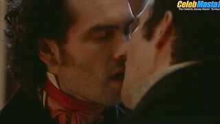 LUKE THOMPSON AND LUCAS AURELIO NUDE/SEXY SCENE IN BRIDGERTON