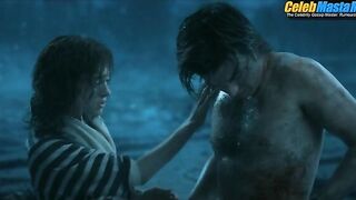 JOE KEERY NUDE/SEXY SCENE IN STRANGER THINGS