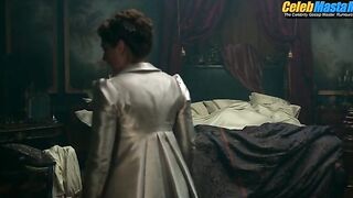 LUKE THOMPSON NUDE/SEXY SCENE IN BRIDGERTON