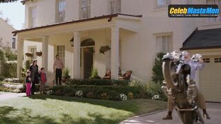 MARK WAHLBERG NUDE/SEXY SCREENSHOT 2 IN DADDY'S HOME