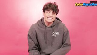 NOAH CENTINEO NUDE/SEXY SCREENSHOT 1