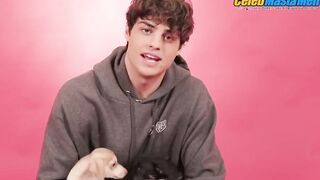 NOAH CENTINEO NUDE/SEXY SCENE 