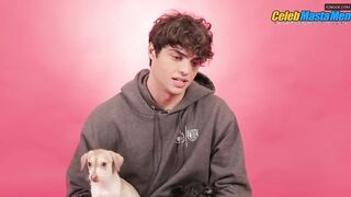 NOAH CENTINEO NUDE/SEXY SCREENSHOT 4