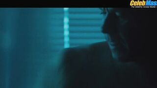 MARK WAHLBERG NUDE/SEXY SCENE IN BROKEN CITY