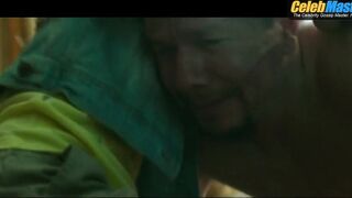 MARK WAHLBERG NUDE/SEXY SCREENSHOT 4 IN DEEPWATER HORIZON