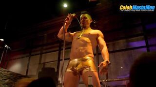 STEVE HOWEY NUDE/SEXY SCREENSHOT 5 IN SHAMELESS