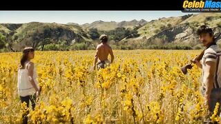 CHRIS HEMSWORTH NUDE/SEXY SCENE IN BAD TIMES AT THE EL ROYALE