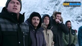 CHRIS HEMSWORTH NUDE/SEXY SCENE IN LIMITLESS