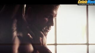 RYAN REYNOLDS NUDE/SEXY SCENE IN DEADPOOL