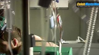 CILLIAN MURPHY NUDE/SEXY SCENE IN 28 DAYS LATER...