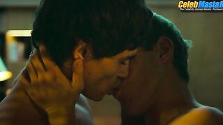 FERNANDO LINDEZ AND NUNO GALLEGO NUDE/SEXY SCENE IN ELITE
