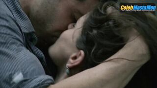 JON BERNTHAL NUDE/SEXY SCENE IN THE WALKING DEAD