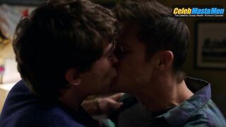 TIMOTHY GRANADEROS AND DEAKIN BLUMAN NUDE/SEXY SCREENSHOT 5 IN 13 REASONS WHY