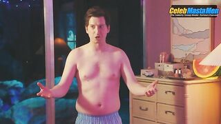 JAMES AUSTIN JOHNSON NUDE/SEXY SCENE IN SATURDAY NIGHT LIVE