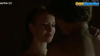 NIELS SCHNEIDER NUDE/SEXY SCREENSHOT 8 IN ODYSSEUS