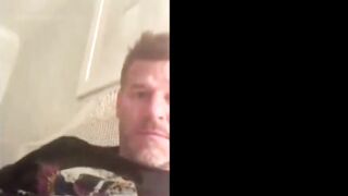 DAVID BOREANAZ NUDE/SEXY SCREENSHOT 2