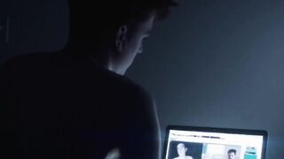 DAVID JOSEPH CRAIG NUDE/SEXY SCENE IN CAMCHAT