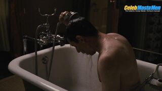 JEREMY STRONG NUDE/SEXY SCENE IN SUCCESSION