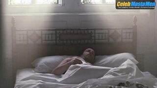 JEREMY STRONG NUDE/SEXY SCENE IN SUCCESSION