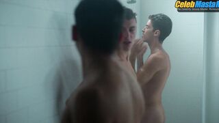 OMAR AYUSO AND ARON PIPER AND MANU RIOS NUDE/SEXY SCENE IN ELITE
