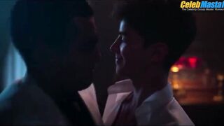 MANU RIOS AND OMAR AYUSO NUDE/SEXY SCENE IN ELITE