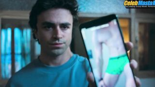 ITZAN ESCAMILLA NUDE/SEXY SCENE IN ELITE