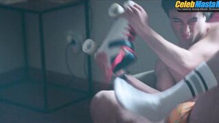 ITZAN ESCAMILLA NUDE/SEXY SCENE IN ELITE