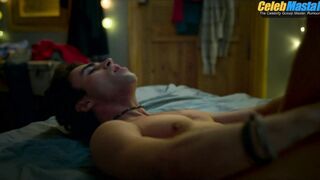 ITZAN ESCAMILLA NUDE/SEXY SCENE IN ELITE