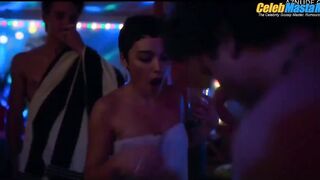 ITZAN ESCAMILLA NUDE/SEXY SCENE IN ELITE