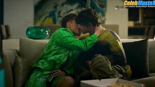 ANDRE LAMOGLIA AND FERNANDO LINDEZ NUDE/SEXY SCENE IN ELITE