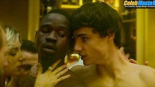 FERNANDO LINDEZ AND IVAN MENDES NUDE/SEXY SCENE IN ELITE