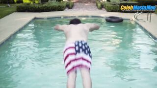 NICK OFFERMAN NUDE/SEXY SCREENSHOT 2 IN SOMEBODY UP THERE LIKES ME