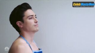 BEN FELDMAN NUDE/SEXY SCENE IN SUPERSTORE
