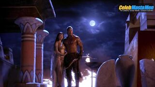 DWAYNE JOHNSON NUDE/SEXY SCENE IN THE SCORPION KING
