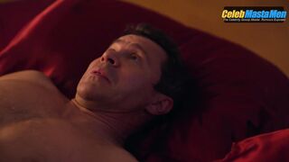 PAVEL DEREVYANKO NUDE/SEXY SCENE IN KAK DEREVYANKO CHEKHOVA IGRAL