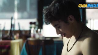 SANTIAGO GARZOZI NUDE/SEXY SCREENSHOT 2 IN FISICA O QUIMICA LA NUEVA GENERACION