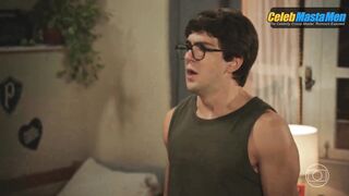 DANIEL RANGEL NUDE/SEXY SCREENSHOT 5 IN FAMILIA E TUDO