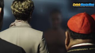 JUDE LAW NUDE/SEXY SCENE IN THE NEW POPE