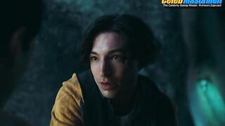 EZRA MILLER NUDE/SEXY SCENE IN THE FLASH