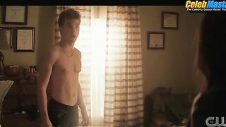 JORDAN ELSASS NUDE/SEXY SCREENSHOT 10 IN SUPERMAN &AMP; LOIS
