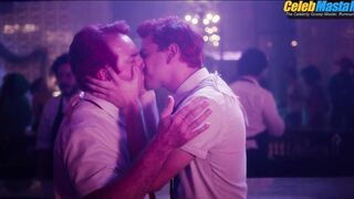 VICTOR LAMOGLIA NUDE/SEXY SCREENSHOT 6 IN NOBODY'S LOOKING
